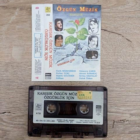 ÖZGÜN MÜZİK KARIŞIK - ÖZGÜRLÜK İÇN KASET