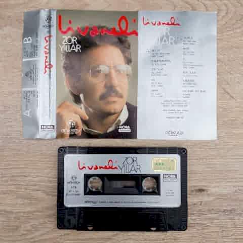 ZÜLFÜ LİVANELİ - ZOR YILLAR KASET