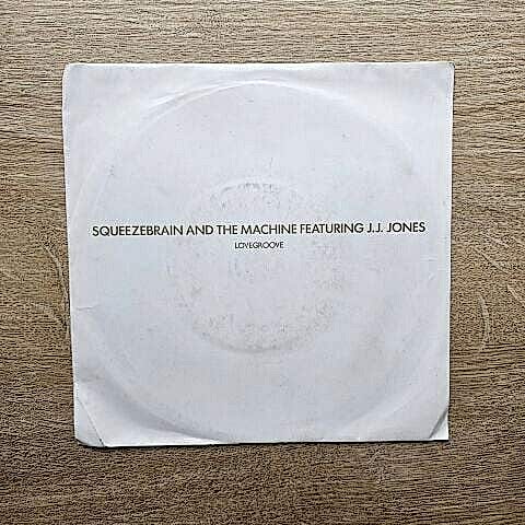 Squeezebrain And The Machine Featuring J.J. Jones – Lovegroove 45LİK PLAK