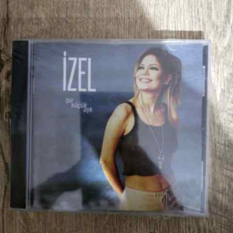 İZEL - BİR KÜÇÜK AŞK CD