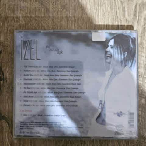 İZEL - BİR KÜÇÜK AŞK CD