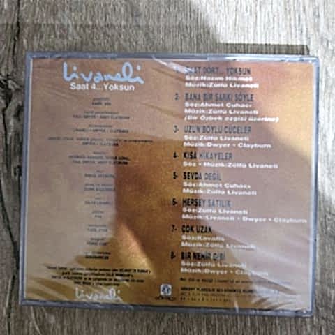 ZÜLFÜ LİVANELİ - SAAT 4... YOKSUN CD